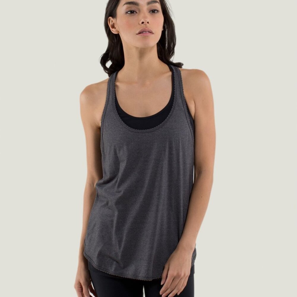 Lululemon 105 F Singlet *Silver workout tank